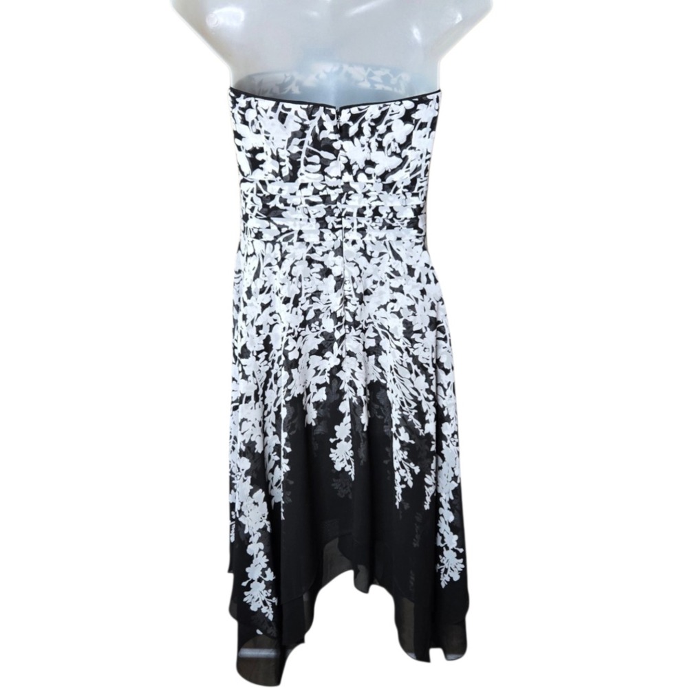 White House Black Market Black and White Strapless Floral Dress - Picture 5 of 9